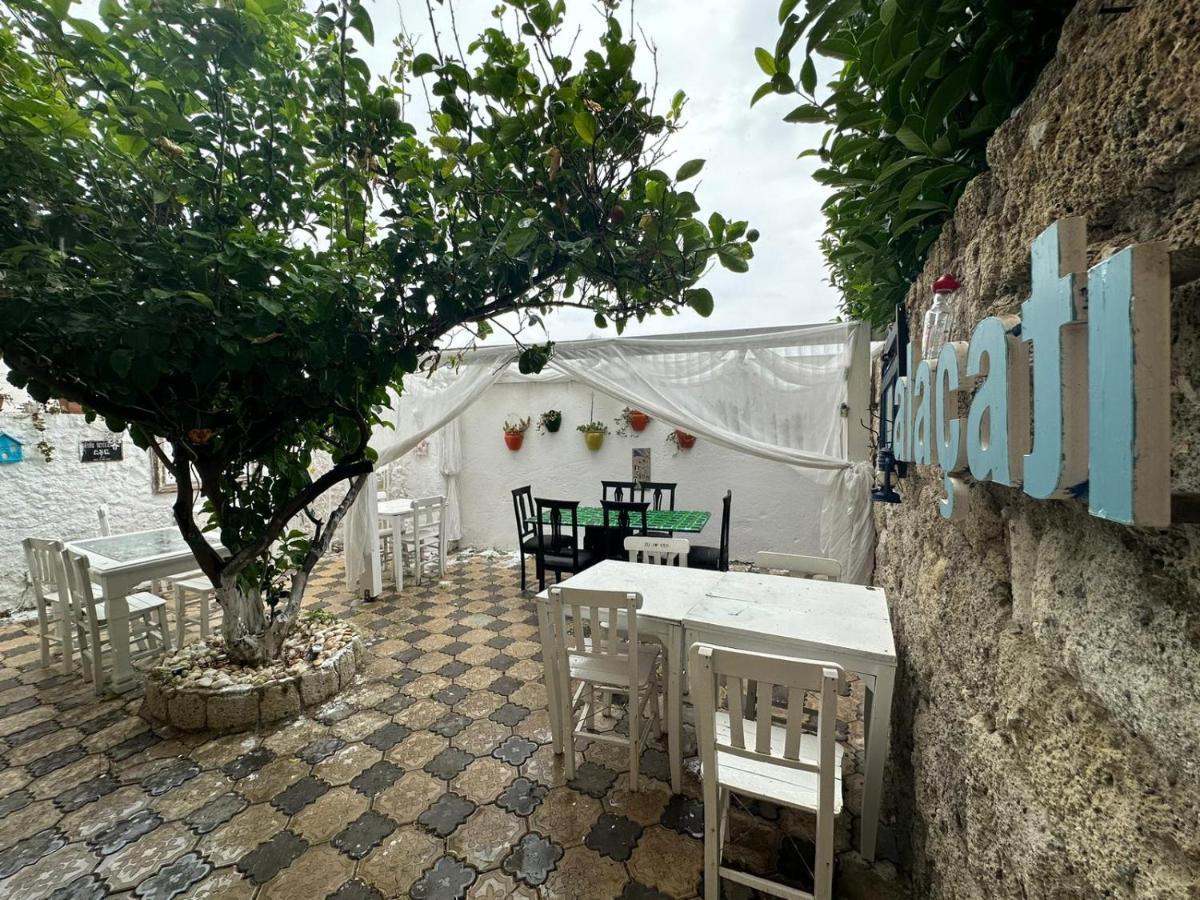 Monat Otel Hacimemis Alaçatı Esterno foto